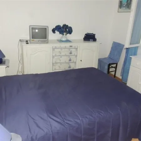 Sur Mer Proche Du Centre F3 En Rez De Chausse Apartman