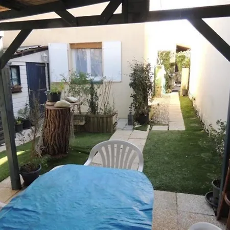 Sur Mer Proche Du Centre F3 En Rez De Chausse Apartman